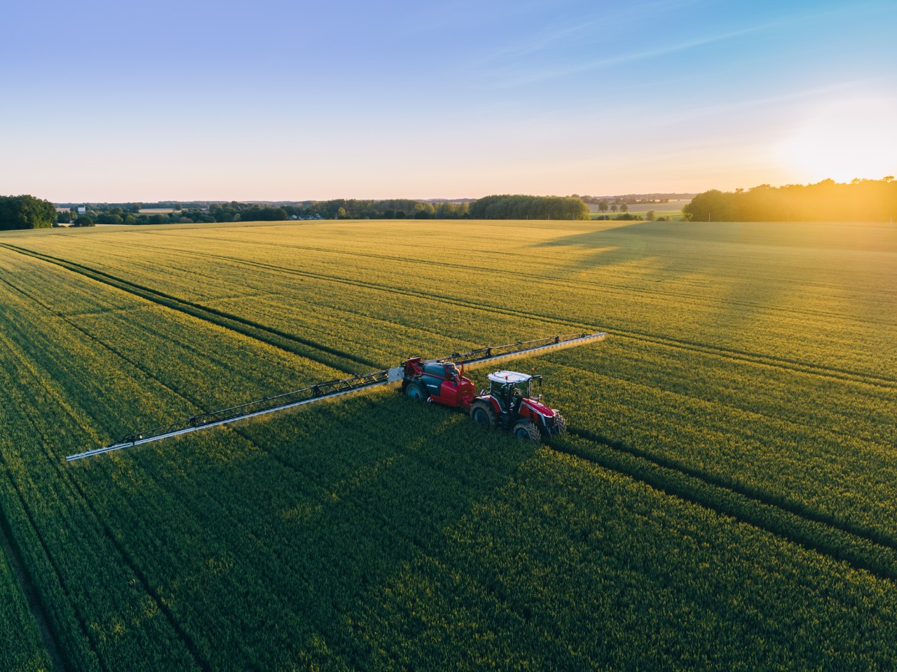 Eme Mf 8S245 Sprayer Horsch Working Drone 0520 0085 1280X1280
